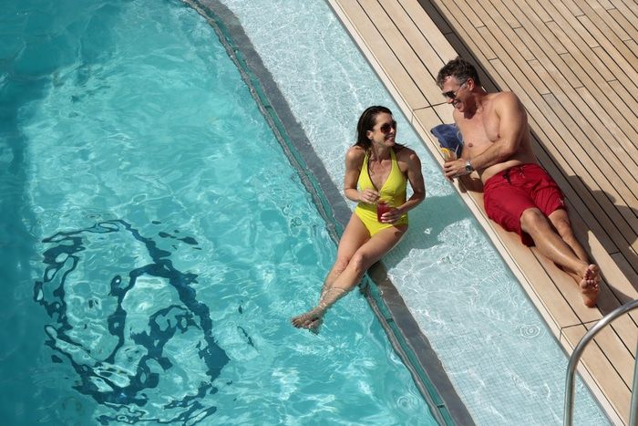 Pool Bar